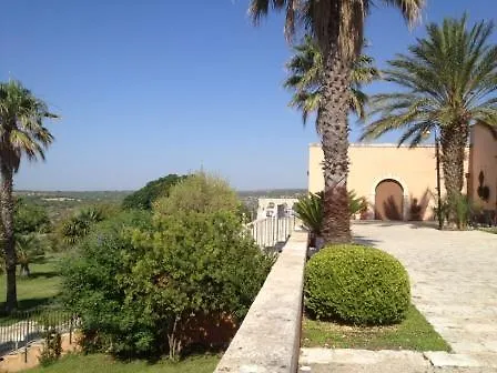 בית הארחה Torre Del Mare 3*